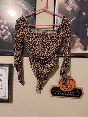 Leopard Print Long Sleeve Square Neck Bodysuit - Tan/Black
